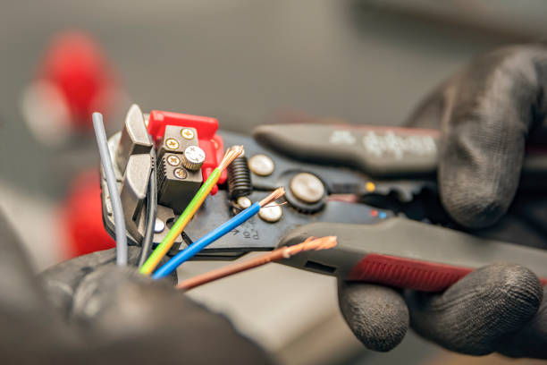 Best Circuit Breaker Repair  in Muncie, IN